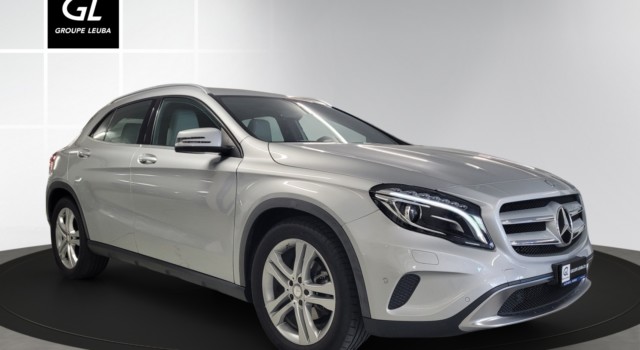 MERCEDES-BENZ GLA 200 Urban 7G-DCT