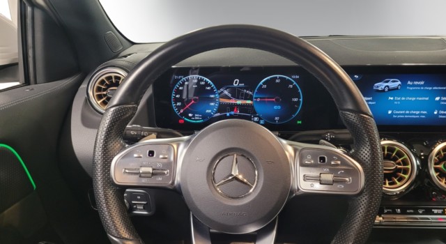 MERCEDES-BENZ EQA 250