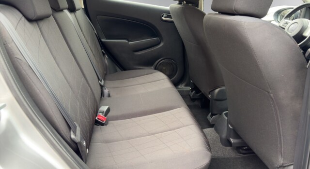 MAZDA 2 1.5i 16V Exclusive Automatic