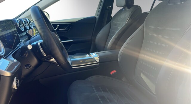 MERCEDES-BENZ C 220 d T 4Matic AMG Line