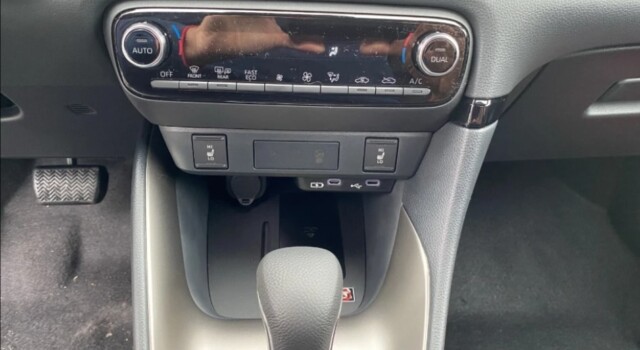 MAZDA 2 Hybrid Homura