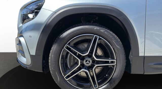 MERCEDES-BENZ GLB 220 d 4Matic 8G-Tronic