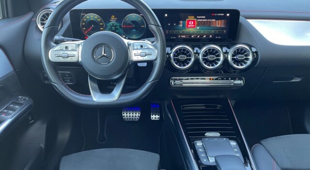 MERCEDES-BENZ EQA 250 AMG Line