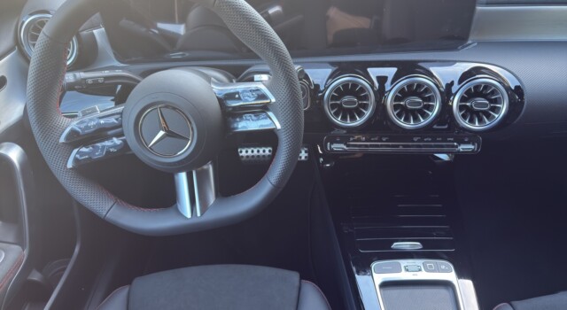 MERCEDES-BENZ A 200 Night Star 7G-DCT