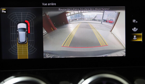 MERCEDES-BENZ EQA 250 AMG Line AMG Line