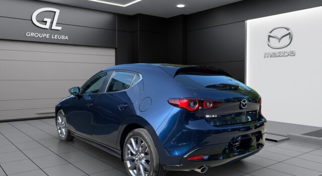 MAZDA 3 Sedan SKYACTIV-G M Hybrid 140 Centre Line Automat