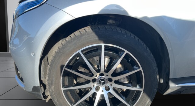 MERCEDES-BENZ EQC 400 AMG Line 4Matic