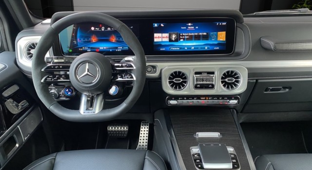 MERCEDES-BENZ G 63 AMG 4×4 Speedshift Plus G-Tronic