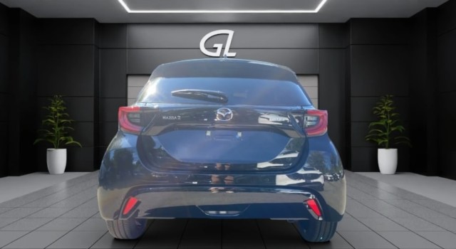 MAZDA 2 Hybrid Homura