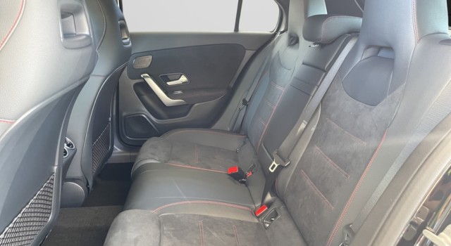 MERCEDES-BENZ A 200 Night Star 7G-DCT