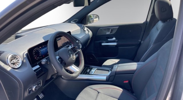 MERCEDES-BENZ GLA 220 d 4Matic 8G-DCTSwiss Star