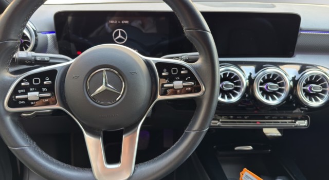 MERCEDES-BENZ A 180 Night Star AMG Line 7G-DCT