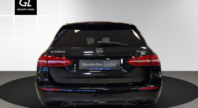 MERCEDES-BENZ E 300 de T 4Matic AMG Line 9G-Tronic