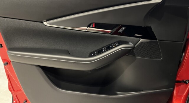 MAZDA CX-30 SKYACTIV-X 186 M Hybrid Centre Line AWD AT