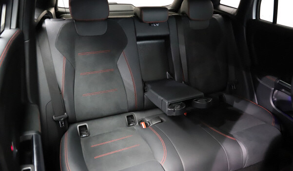 MERCEDES-BENZ EQA 250 AMG Line AMG Line