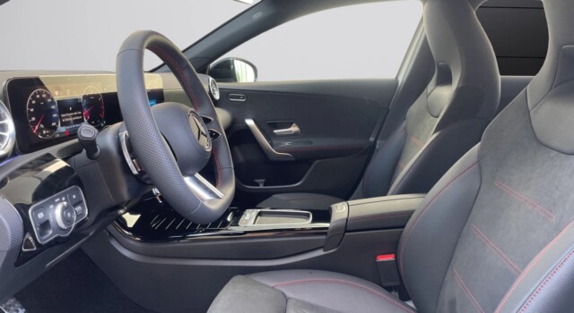MERCEDES-BENZ A 250 4Matic 8G-DCT