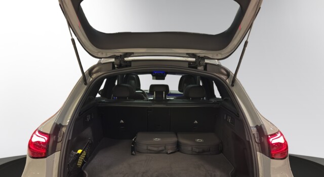 MERCEDES-BENZ GLC 300 e 4M 9G-Tronic