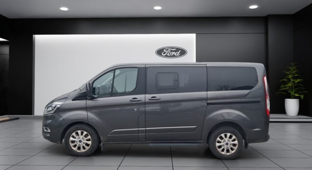 FORD TOURNEO CUSTOM 320 L1H1 Titanium PHEV