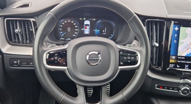 VOLVO XC60 T8 eAWD Polestar