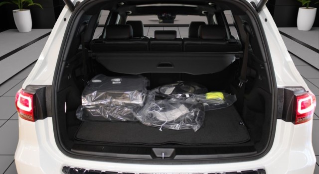 MERCEDES-BENZ EQB 350 66,5 kWh 4Matic Swiss Star