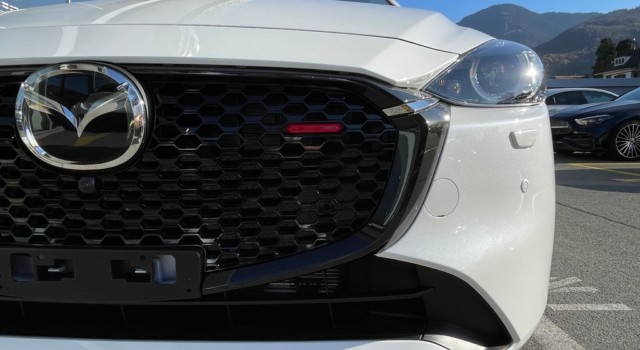 MAZDA 2 SKYACTIV-G 90 Homura Aka Automat