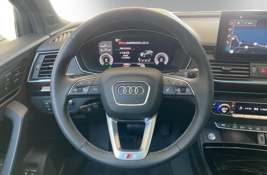 AUDI Q5 55 SB TFSI e S line qu