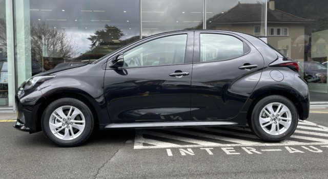 MAZDA 2 Hybrid Centre-line