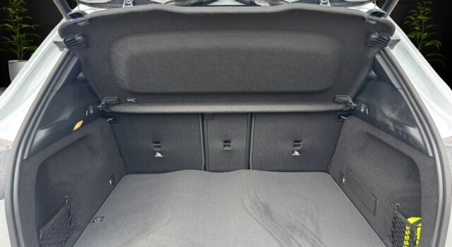 MERCEDES-BENZ GLA 200 Night Star 7G-DCT