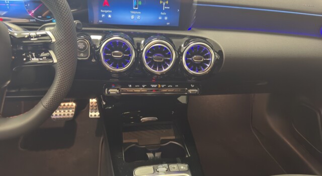 MERCEDES-BENZ A 200 Night Star 7G-DCT