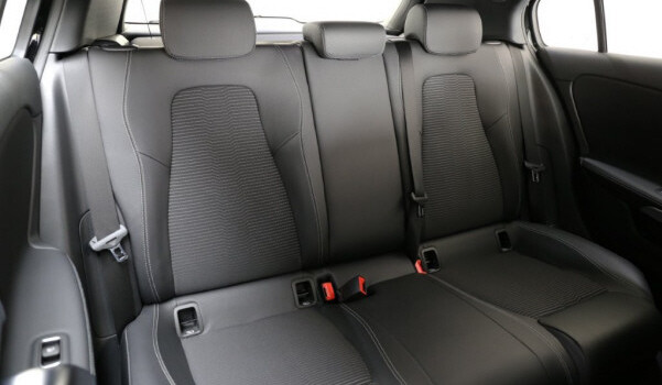 MERCEDES-BENZ A 200 Progressive