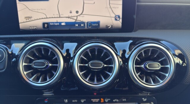 MERCEDES-BENZ A 200 Night Star 7G-DCT