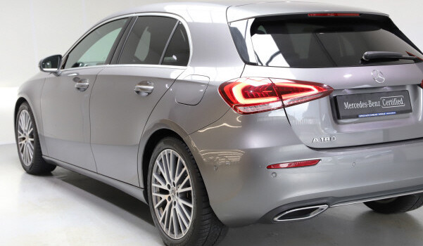 MERCEDES-BENZ A 180 Progressive