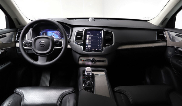 VOLVO XC90 T8 eAWD Ultim Dark