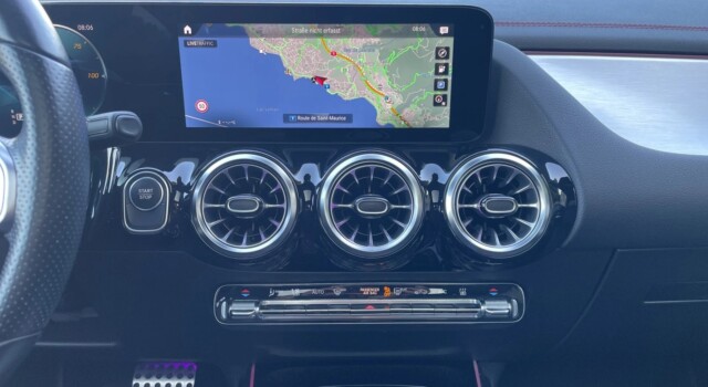 MERCEDES-BENZ EQA 250 AMG Line