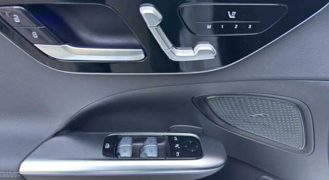 MERCEDES-BENZ C 300 T