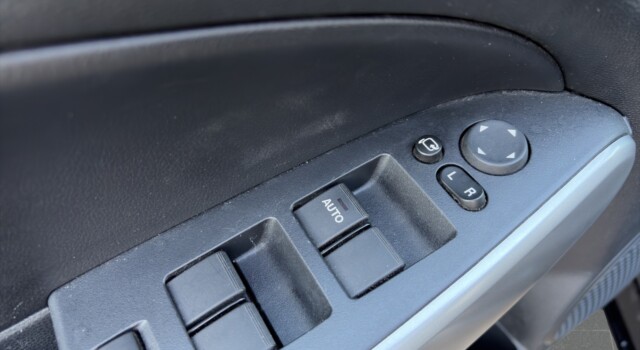 MAZDA 2 1.3i 16V EXCLUSIVE