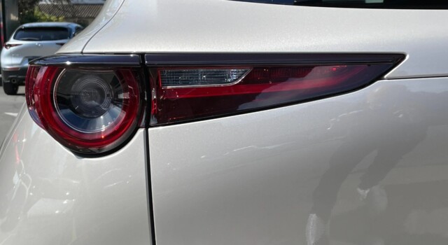 MAZDA CX-30 SKYACTIV-X 186 M Hybrid Homura AWD AT