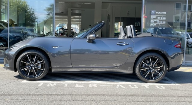 MAZDA MX-5 Skyactiv-G 184 Exclusive-line