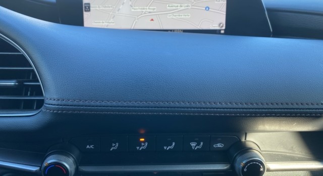 MAZDA 3 HB G 122 Ambition