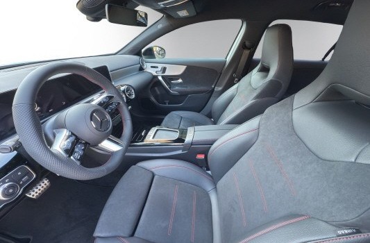 MERCEDES-BENZ A 200 Night Star 7G-DCT