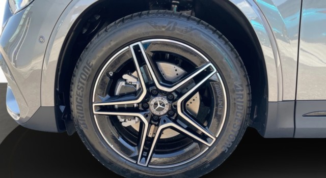 MERCEDES-BENZ GLA 220 d 4Matic 8G-DCTSwiss Star