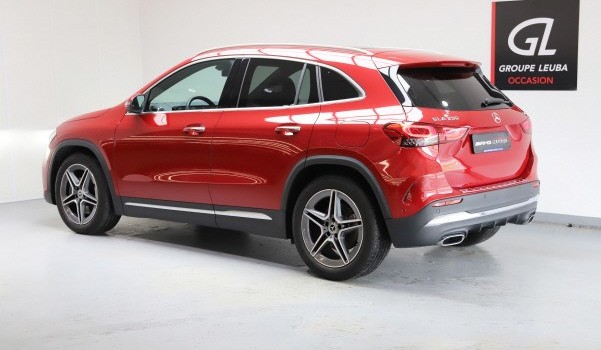 MERCEDES-BENZ GLA 250 AMG Line 4Matic