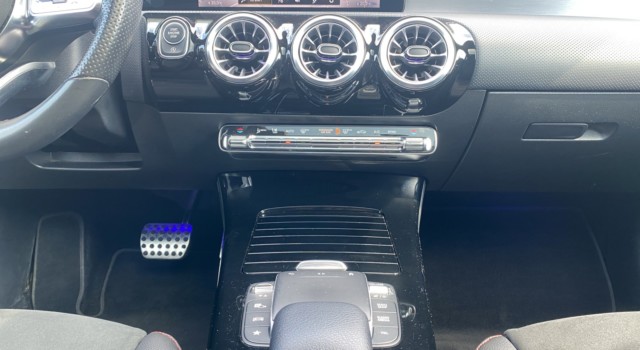 MERCEDES-BENZ CLA 250 CLA SB 250 AMG Line 4M 7G