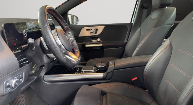 MERCEDES-BENZ B 200 4Matic AMG Line