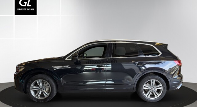 VW TOUAREG 3.0 TDI R Line