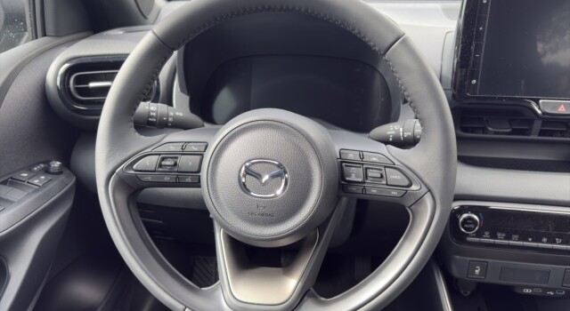 MAZDA 2 Hybrid Homura