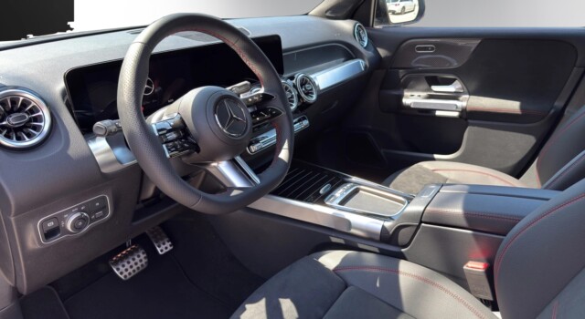 MERCEDES-BENZ GLB 220 d 4Matic 8G-Tronic