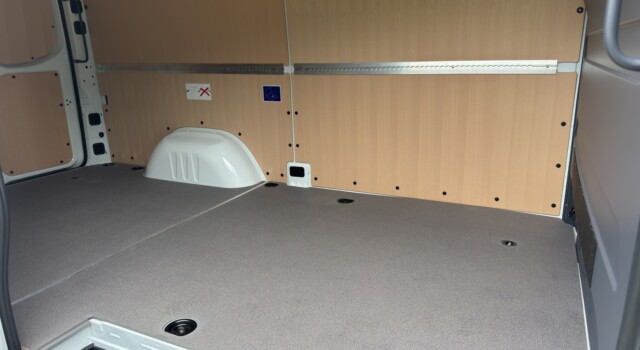 MERCEDES-BENZ Sprinter 317 CDI Standard 9G-TRONIC