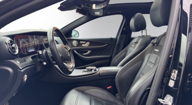 MERCEDES-BENZ E 43 AMG 4Matic 9G-Tronic