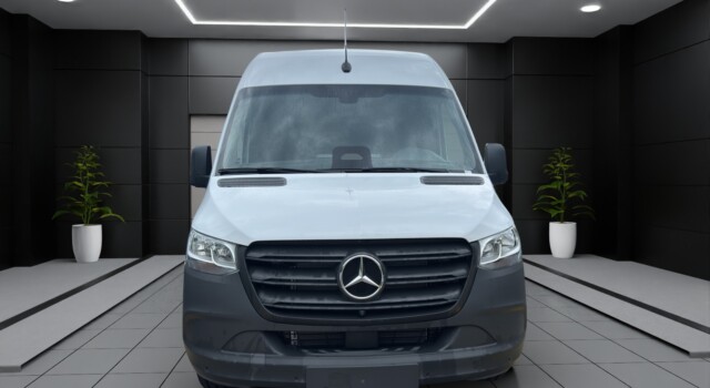 MERCEDES-BENZ Sprinter 317 CDI Lang 9G-TRONIC